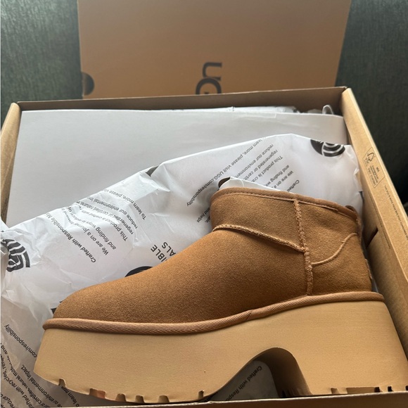 UGG Shoes - UGG Women's Brown Platform Ankle Boots